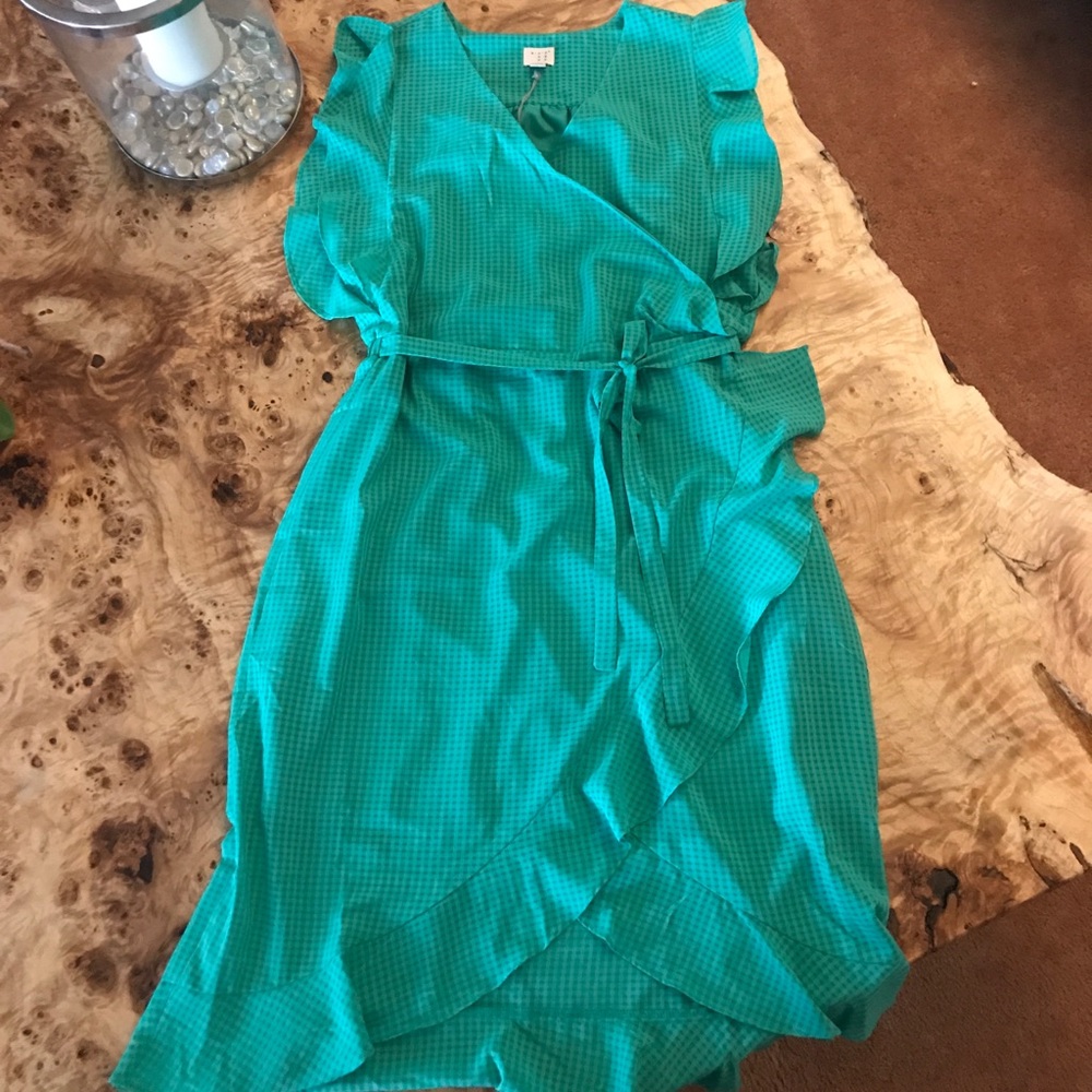 Kelly Green dress, NWT